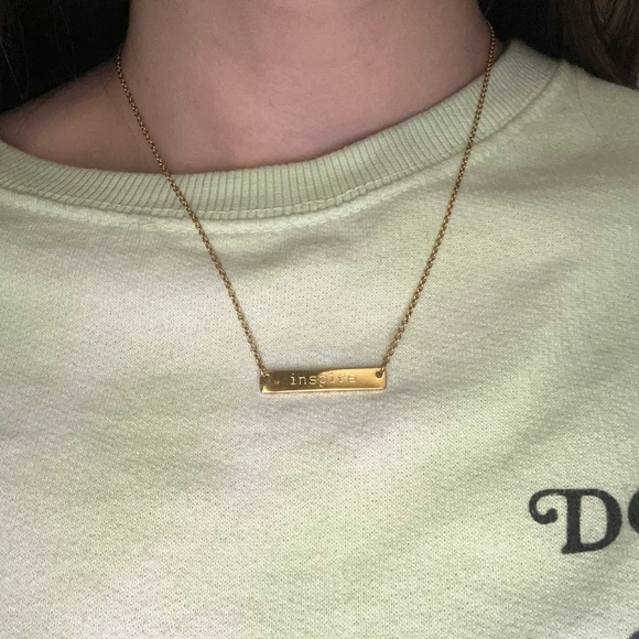 Jewelry - Gold inspire bar necklace